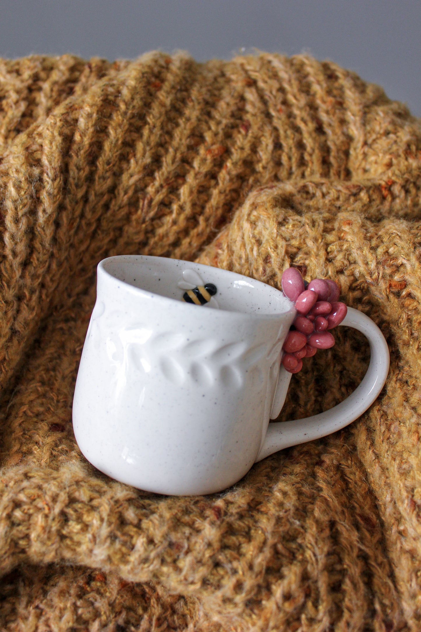 12oz Succulent Mug 🐝