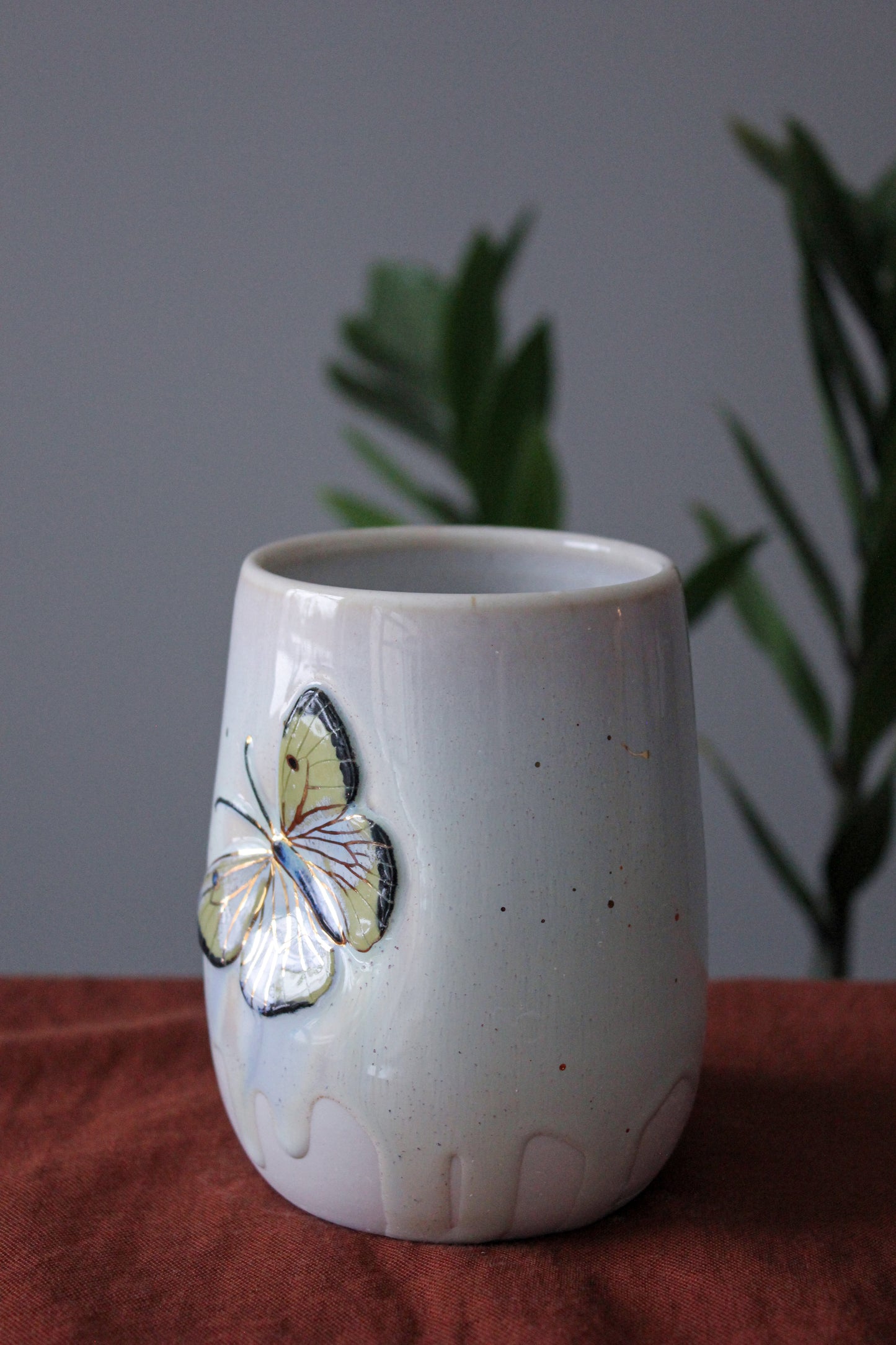 Clouded Suphur Butterfly Thumb Cup - 14oz *flawed*