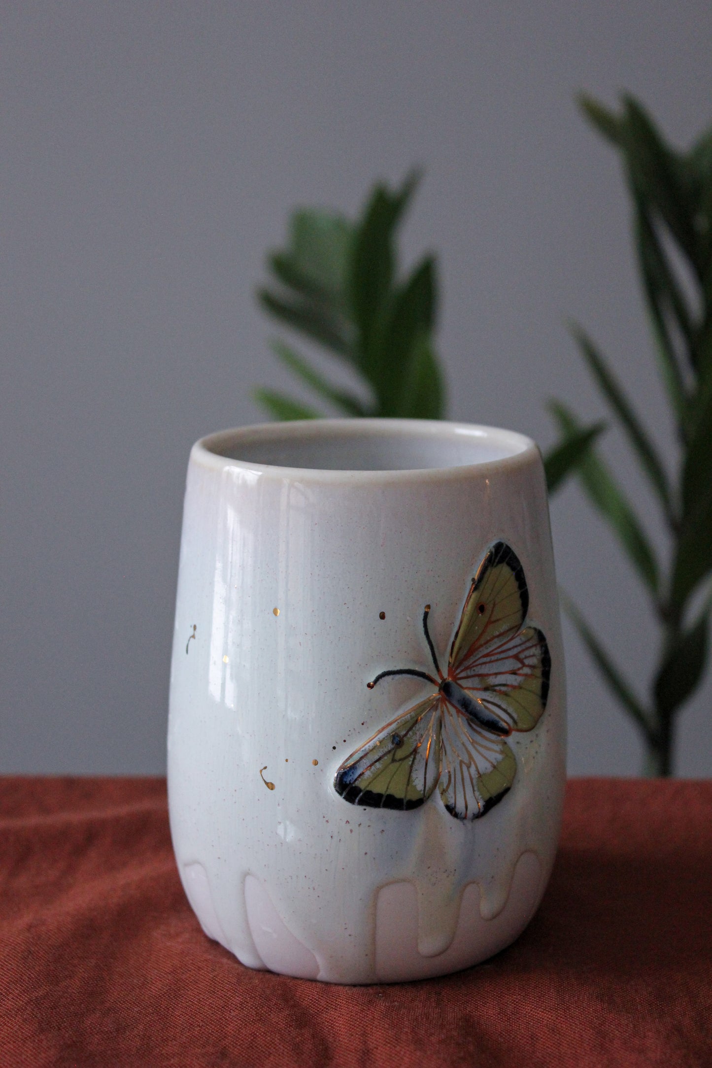 Clouded Suphur Butterfly Thumb Cup - 14oz *flawed*